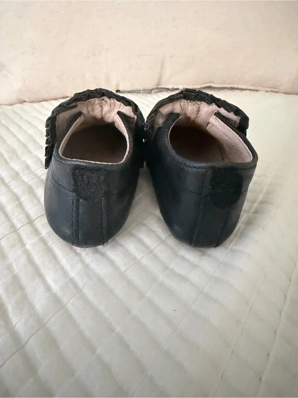 Soft Black Leather Baby Walker Shoes with Elastic Heel